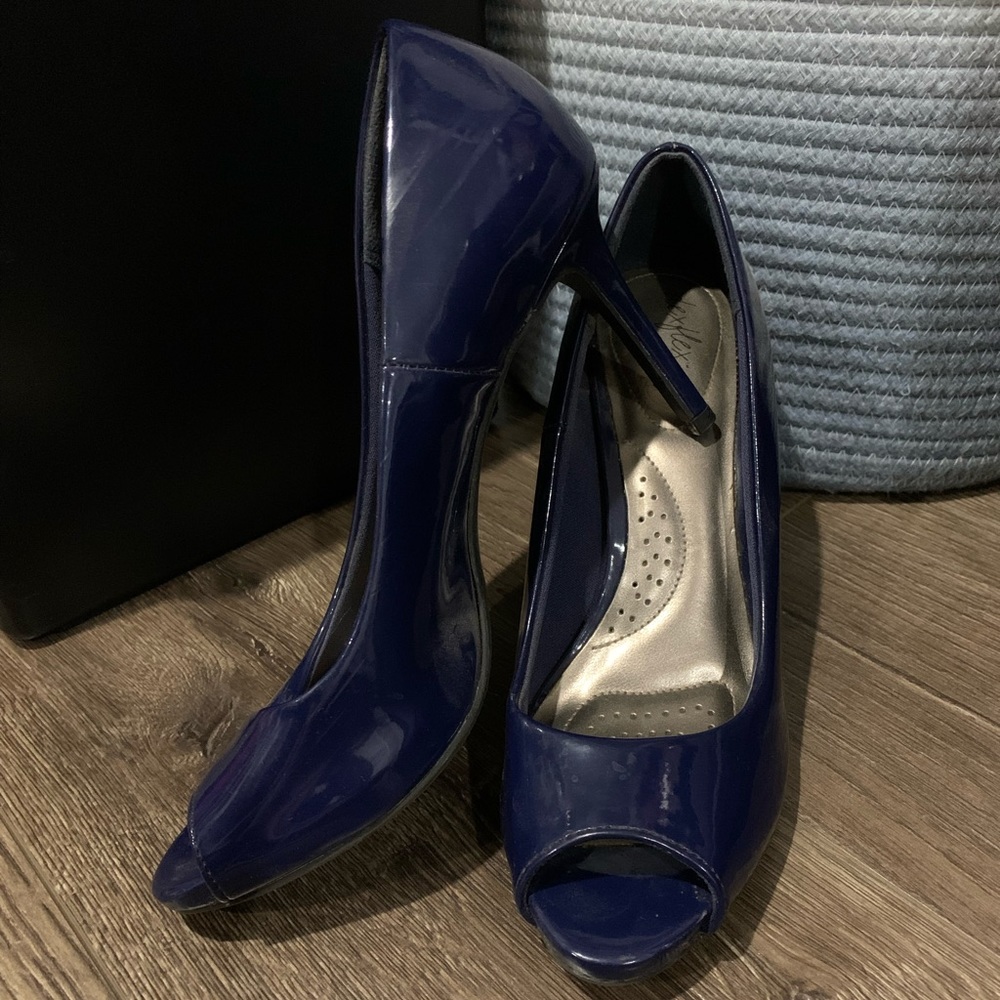 Navy Peep Toe Pumps, 3 inch heel - Size 7